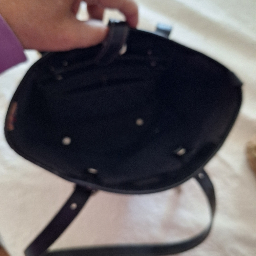 Dooney and bourke Vintage Leather & fabric bag. - Picture 8 of 12